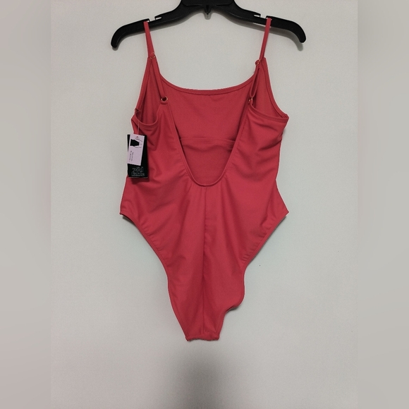 New Women One Piece Swimsuit / Size L - Picture 3 of 8